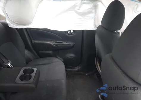 2015 Nissan Versa Note S (Sr)/S Plus/Sl/Sr/Sv z USA, uszkodzony, nr VIN 3N1CE2CP8FL431316